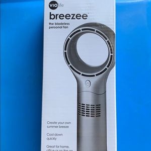 Vio life Breezee bladeless  personal fan NIB